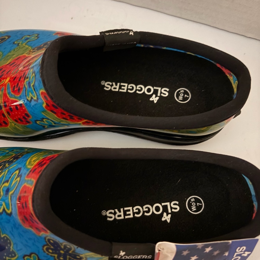 NWT blue floral waterproof rugged outdoor slip on sloggers clogs size 7@ - Picture 4 of 7